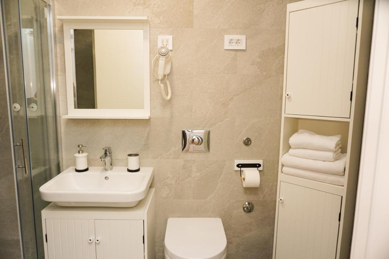 Central Palace Apartmani - Pupinova Palata Novi Sad Dış mekan fotoğraf