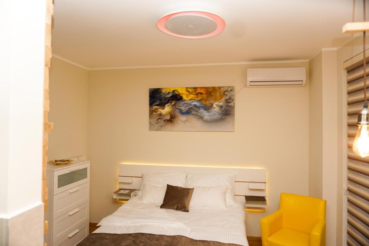 Central Palace Apartmani - Pupinova Palata Novi Sad Dış mekan fotoğraf