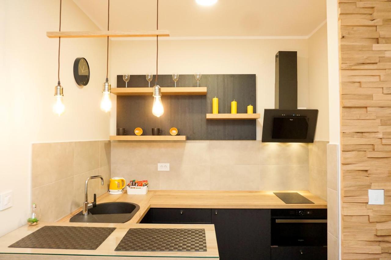 Central Palace Apartmani - Pupinova Palata Novi Sad Dış mekan fotoğraf